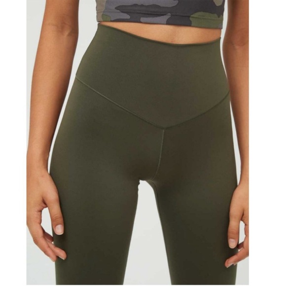 Aerie Offline Real Me High Rise 7/8 Leggings - Picture 2 of 7